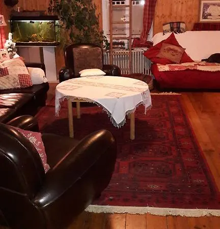Chalet Big Bear 公寓